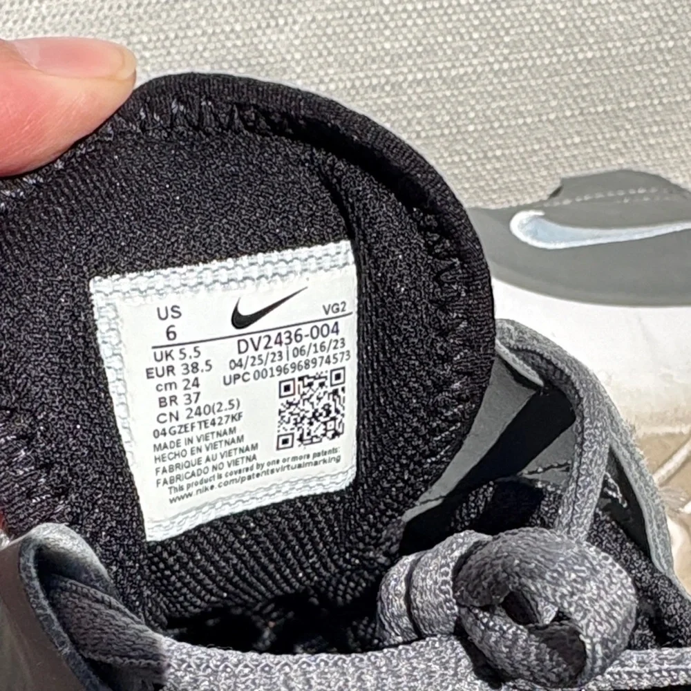 Nike E-Series AD Casual Sneakers Gray Athletic Shoes